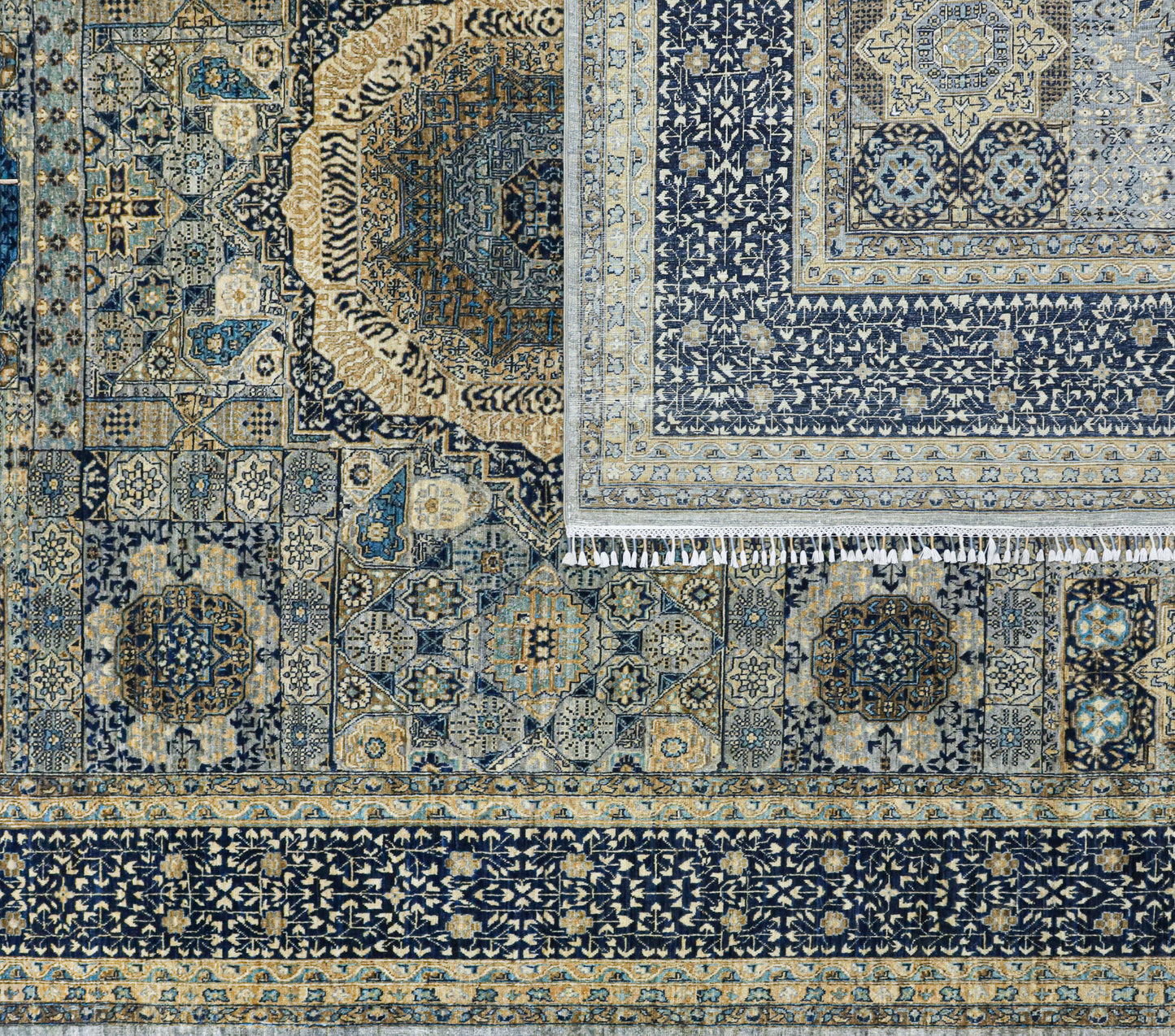 Mamlok Naqsha Chobrang 8.62 Square Meters